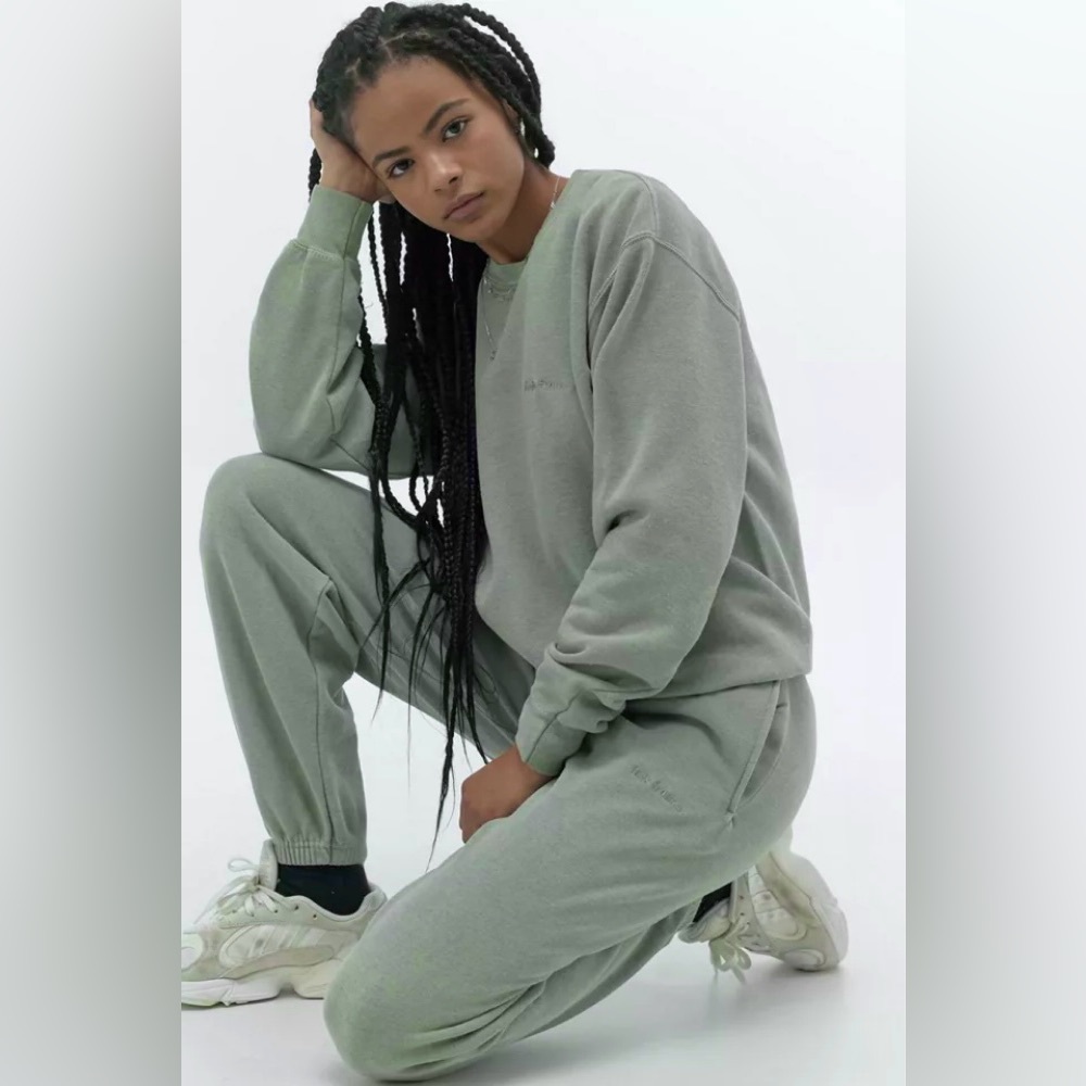 Iets Frans Crewneck Sweatshirt and Joggers - Matching Set - Sage Green